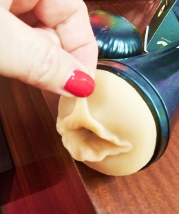 Masturbator bez wibracji, Soft, karmelowa wagina, płynny silikon,, duża puszka