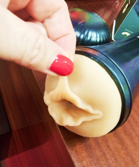 Masturbator bez wibracji, Soft, karmelowa wagina, płynny silikon,, duża puszka